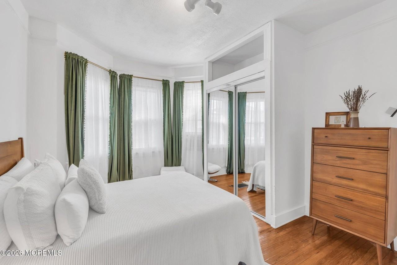 1409 Bangs Ave #1 - Photo 7 of 17