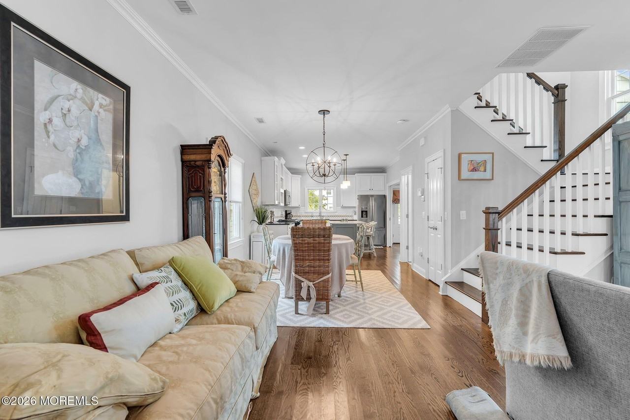 1902 Snyder Ave - Photo 4 of 39