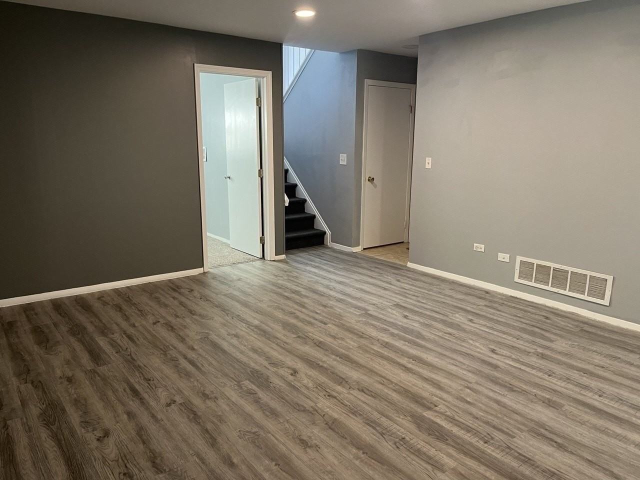 1058 Towner Dr - Photo 5 of 6