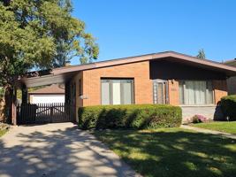 featured image of 8522 W Normal Ave