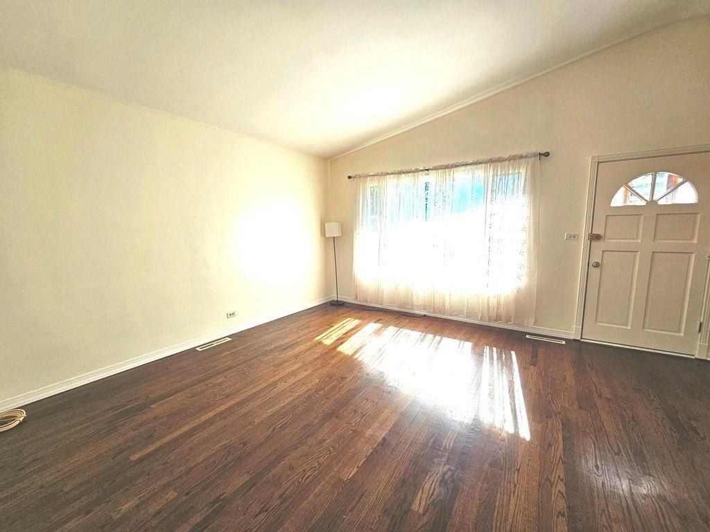 8522 W Normal Ave - Photo 5 of 35