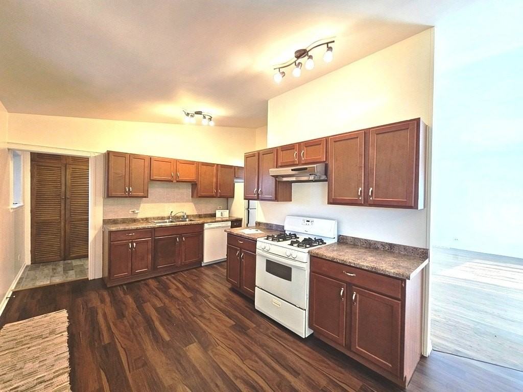 8522 W Normal Ave - Photo 6 of 35