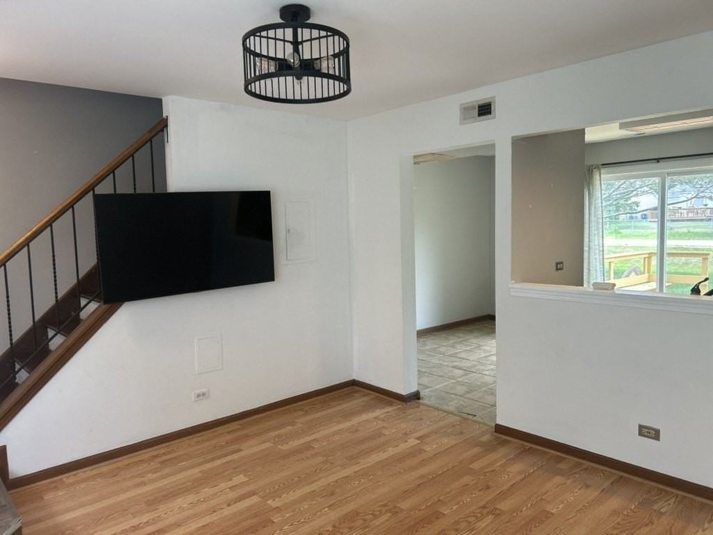 2732 Wilshire Ct - Photo 5 of 13