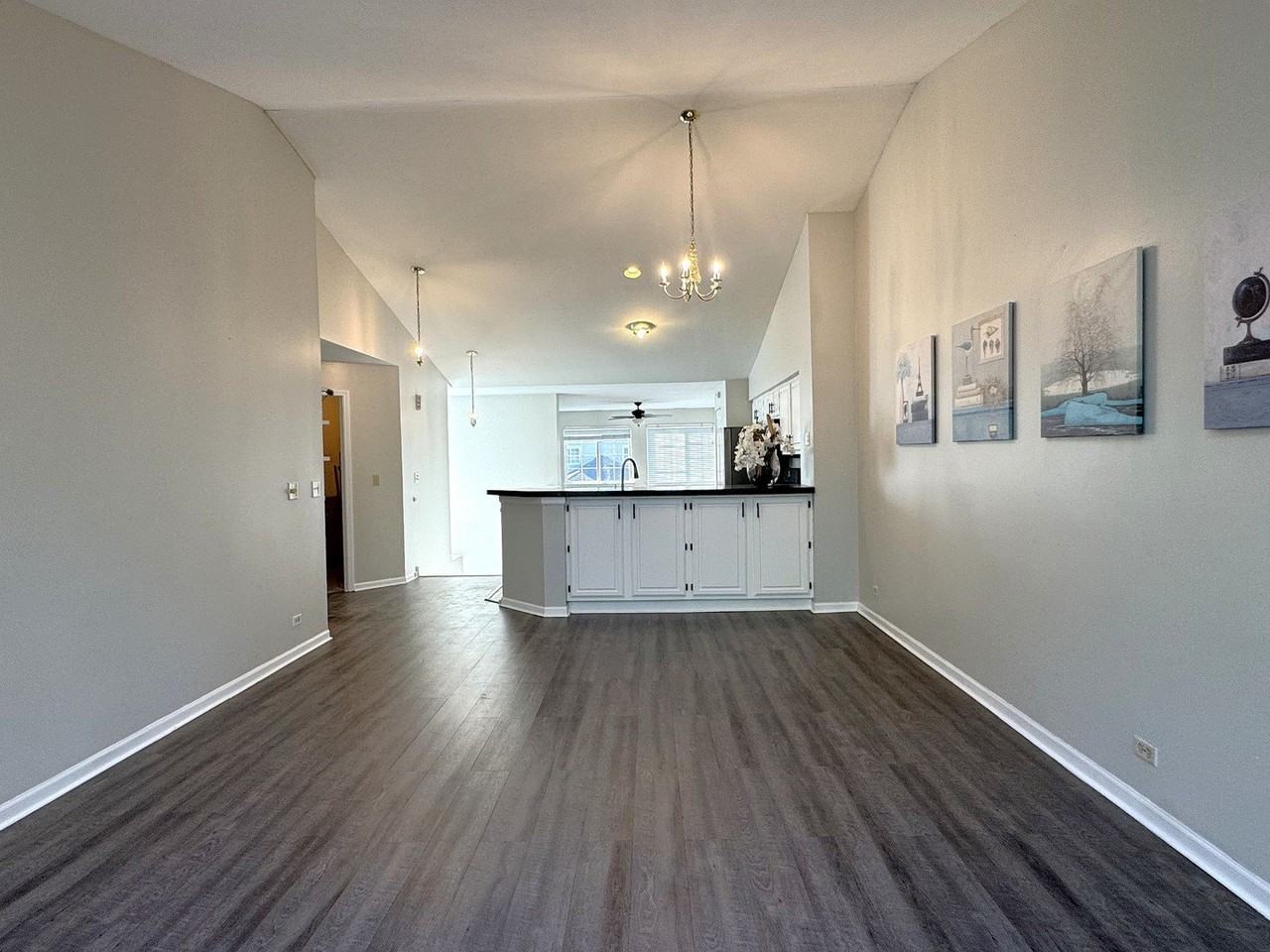 8249 Ripple Rdg - Photo 7 of 15