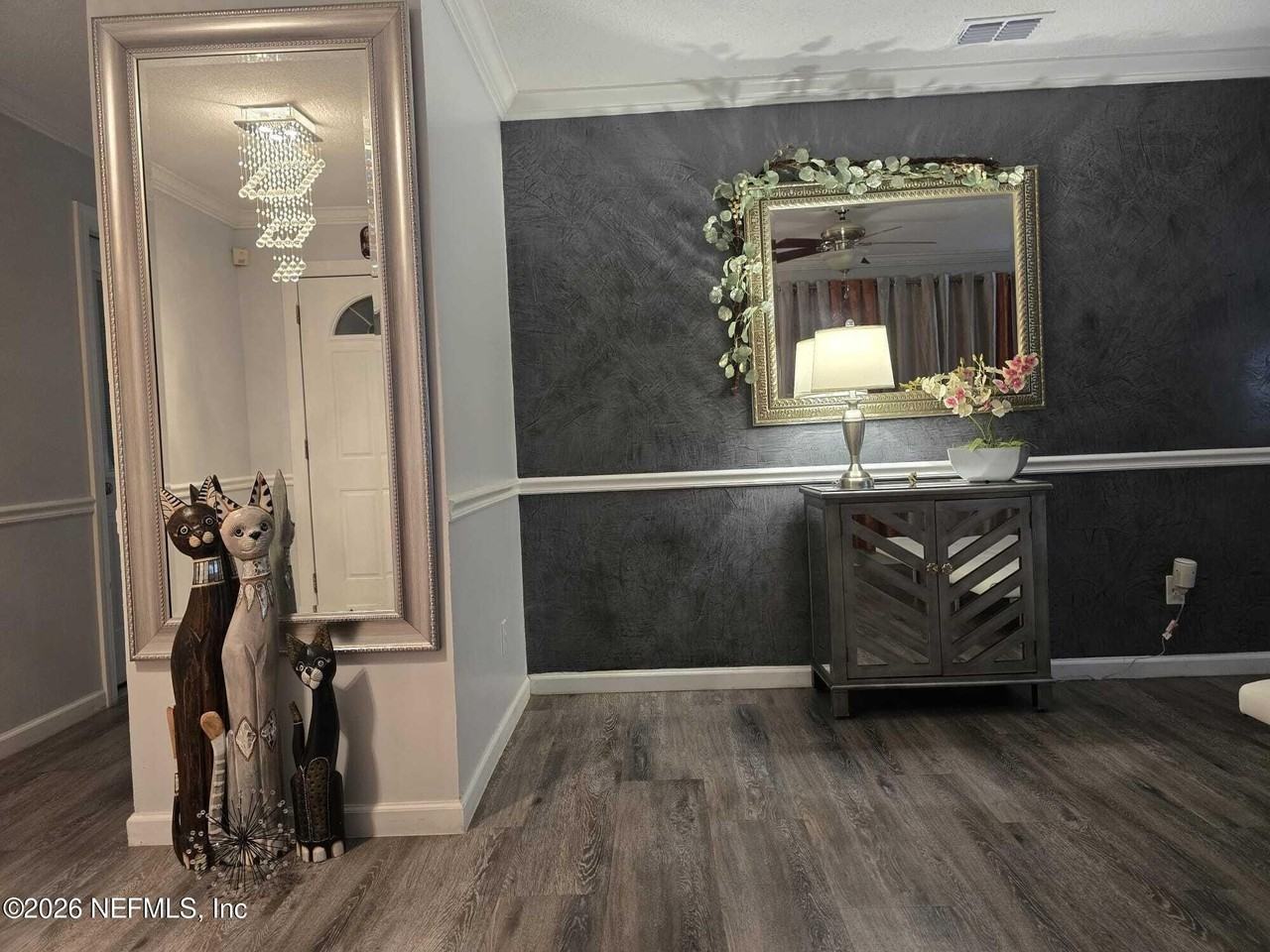 2441 Brookside Ave - Photo 2 of 28