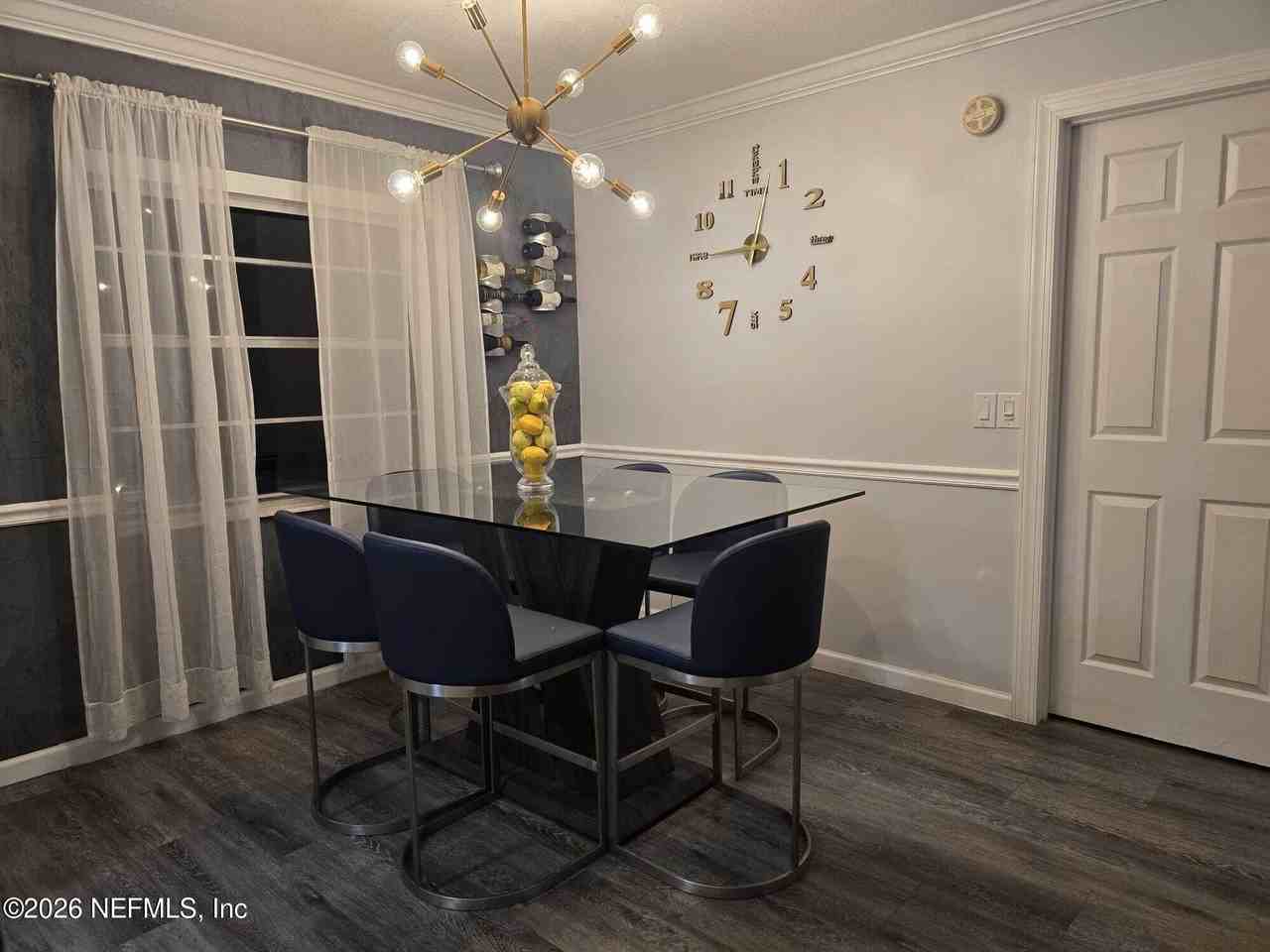 2441 Brookside Ave - Photo 5 of 28
