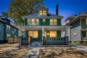 featured image of 2172 West Blvd