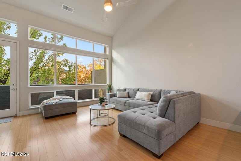374 State St - Photo 6 of 16