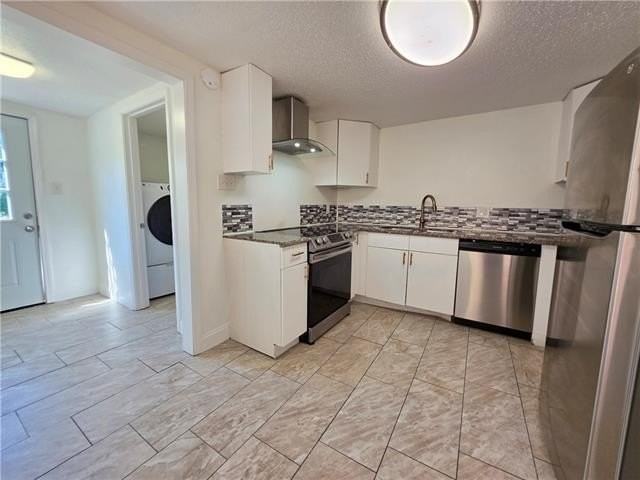 910 Claiborne Dr - Photo 4 of 25