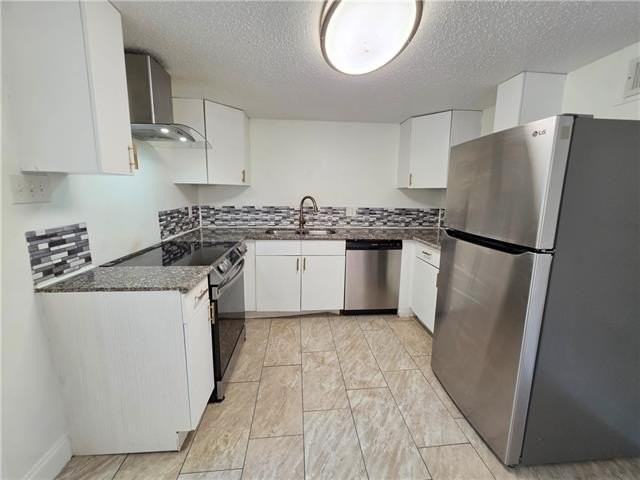 910 Claiborne Dr - Photo 5 of 25