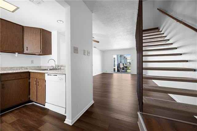 2509 Giuffrias Ave #603 - Photo 4 of 18