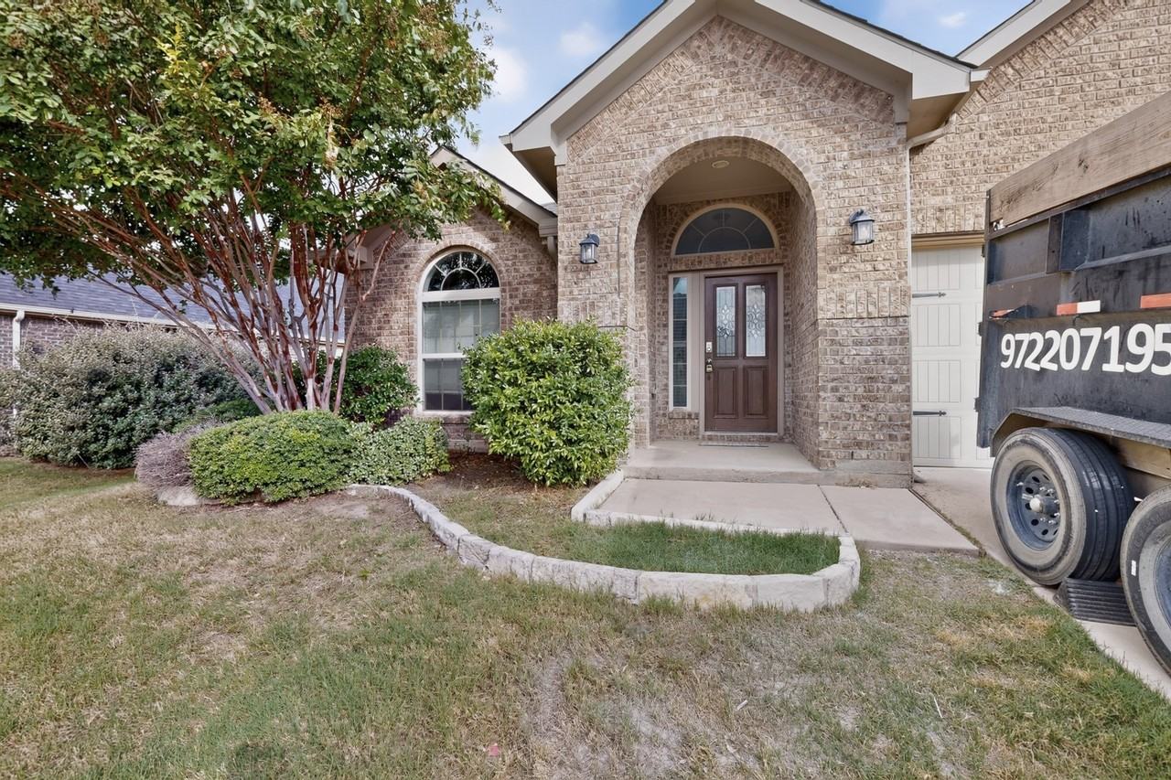 16313 Amistad Ave - Photo 6 of 40