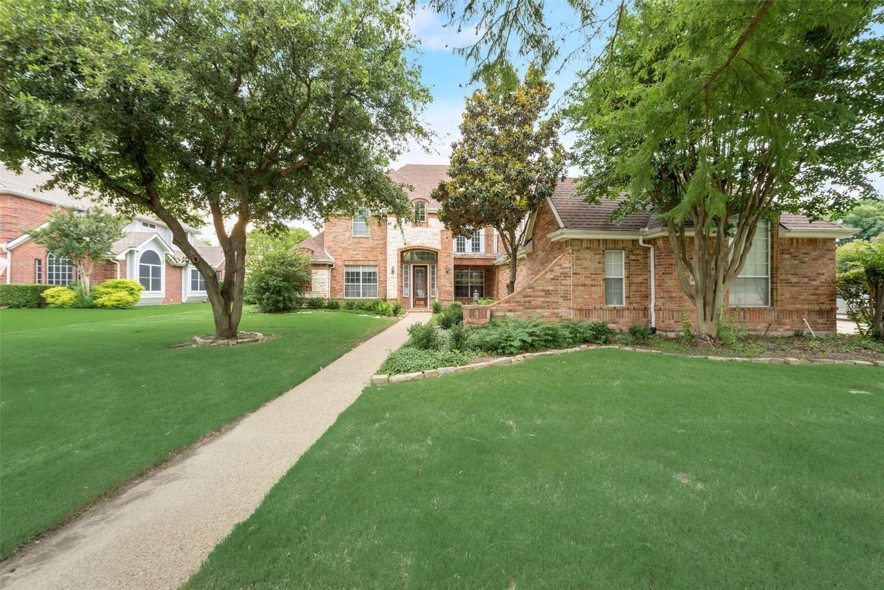 10117 Waterview Pkwy - Photo 2 of 33