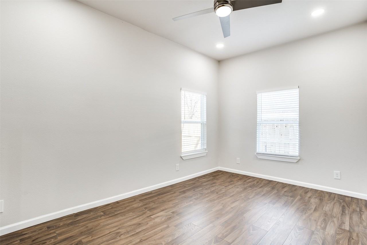 2316 Marburg St - Photo 6 of 11