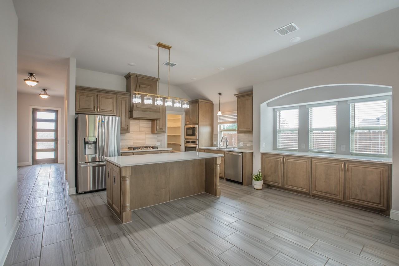 2408 Rileigh Ln - Photo 6 of 40