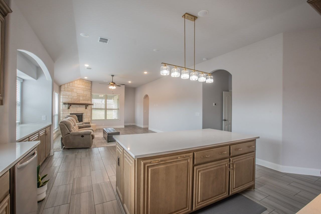 2408 Rileigh Ln - Photo 7 of 40