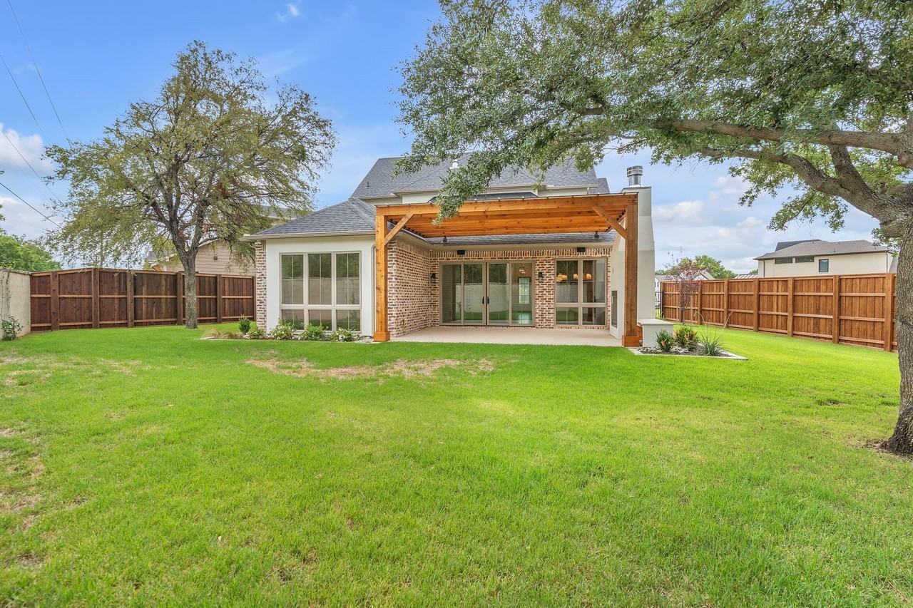 2947 Kosse Ct - Photo 4 of 33