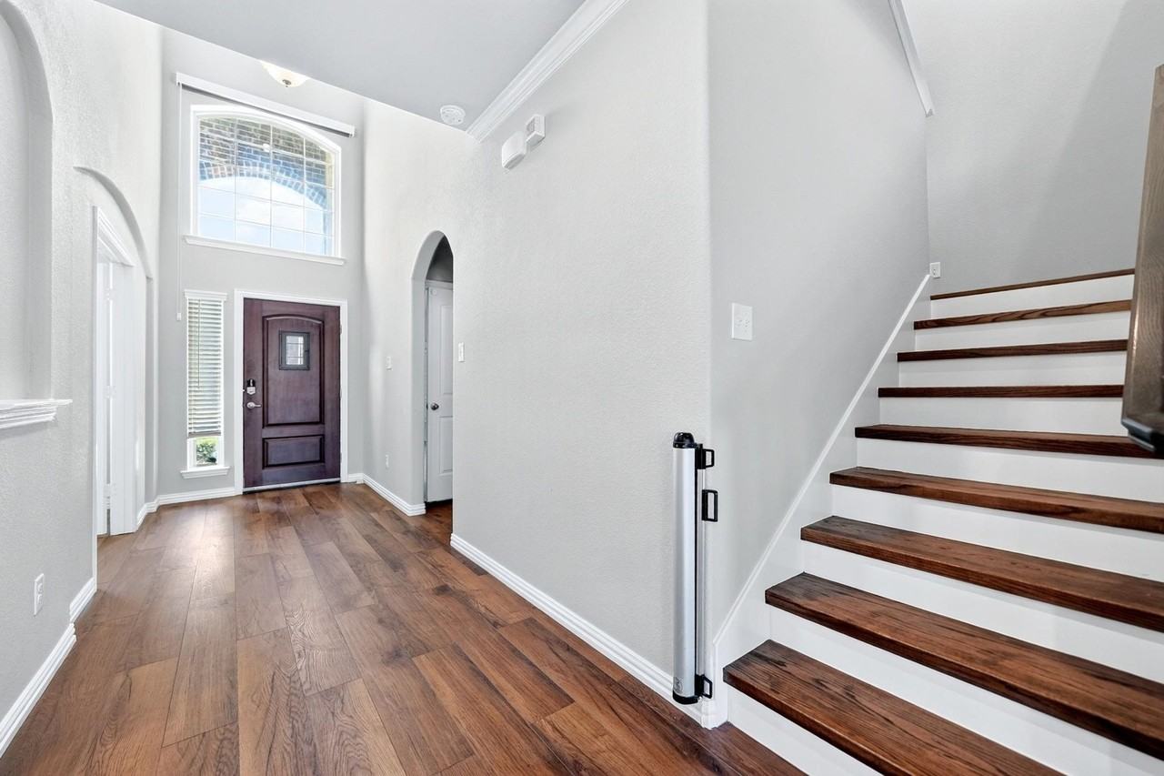 16008 Placid Trl - Photo 3 of 33