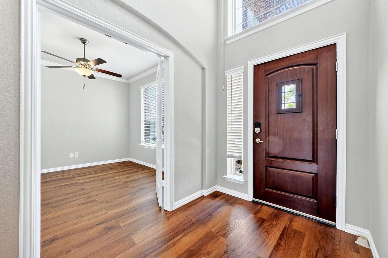 16008 Placid Trl - Photo 4 of 33