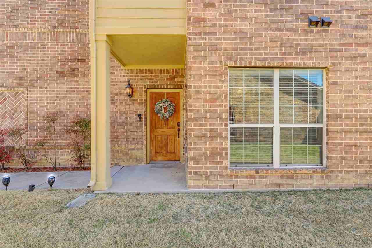 130 Barrington Ln - Photo 2 of 26