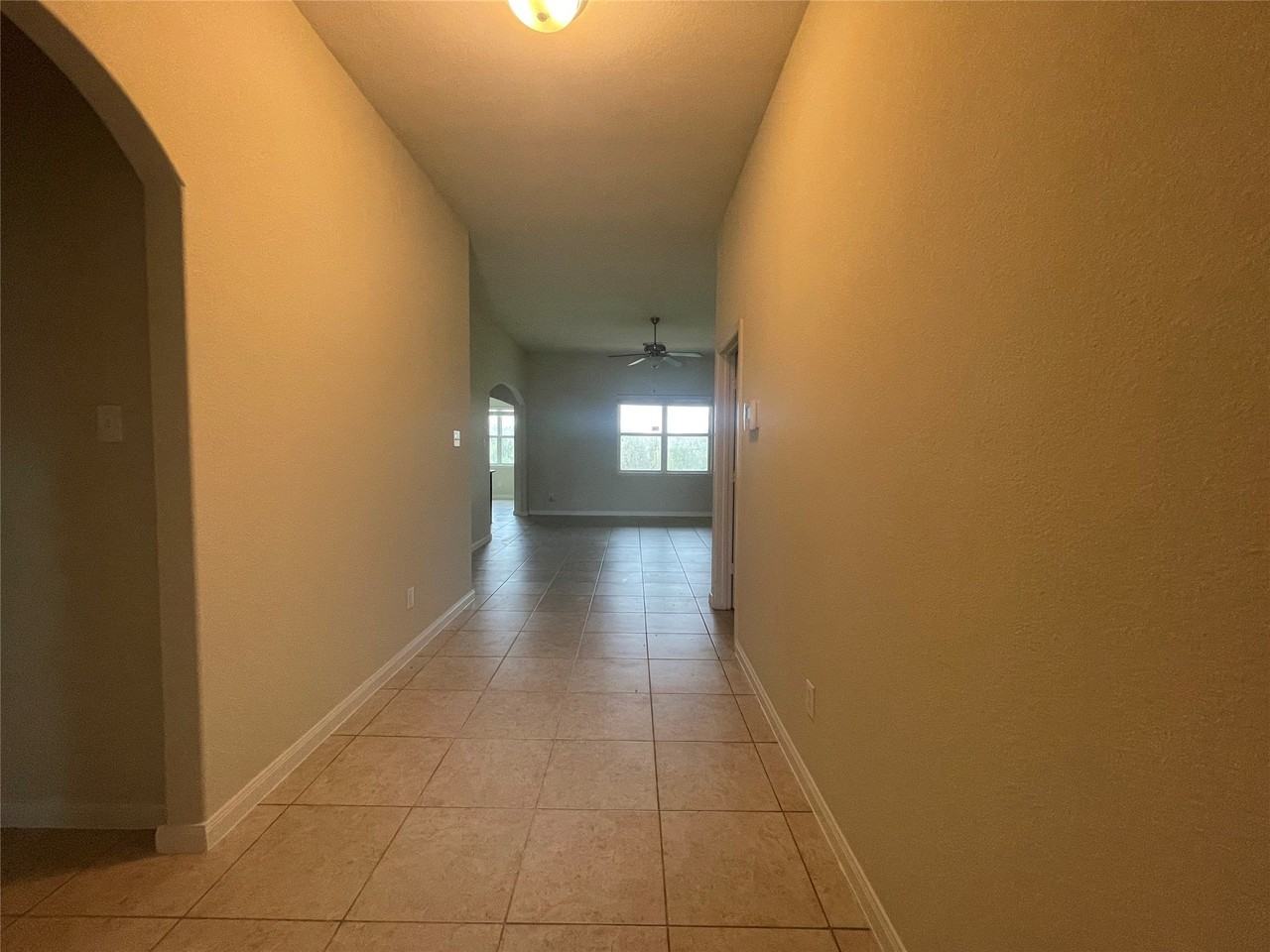 4609 Conley Ln - Photo 2 of 17