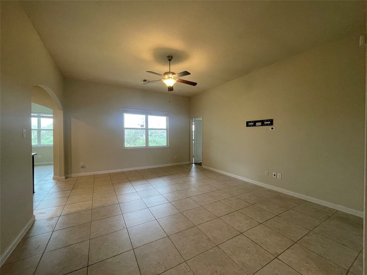 4609 Conley Ln - Photo 7 of 17