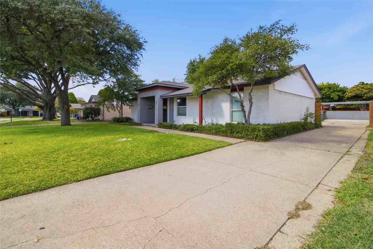 2712 Beechmont Pl - Photo 5 of 34