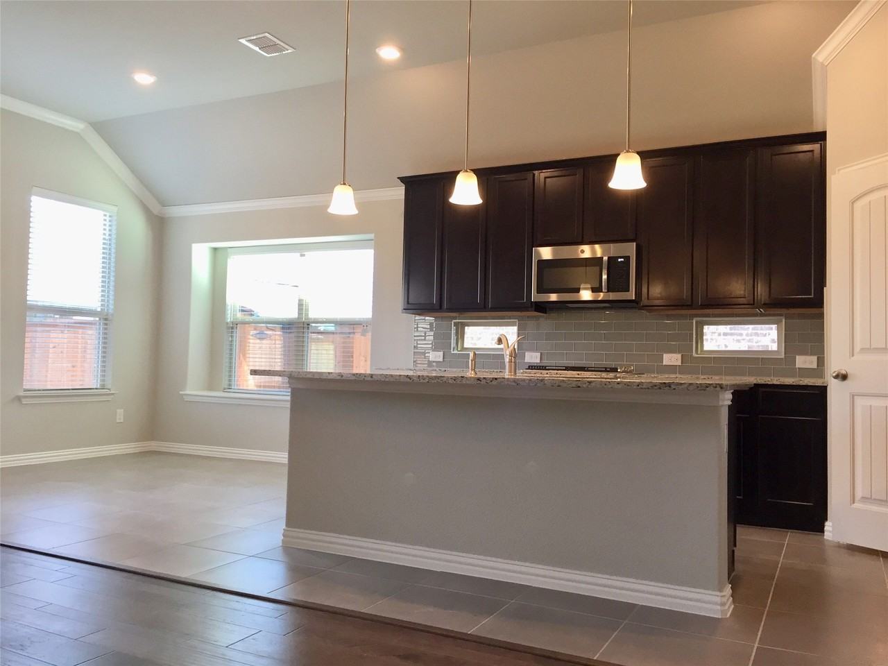 15924 Placid Trl - Photo 4 of 21