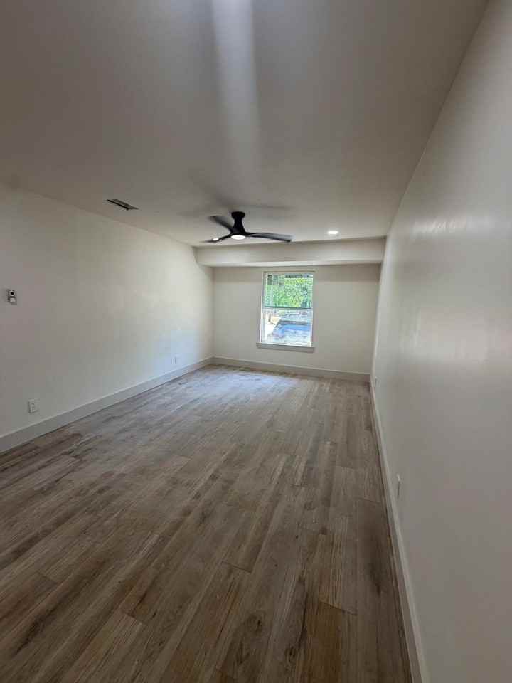 1241 E Pentagon Pkwy - Photo 5 of 16