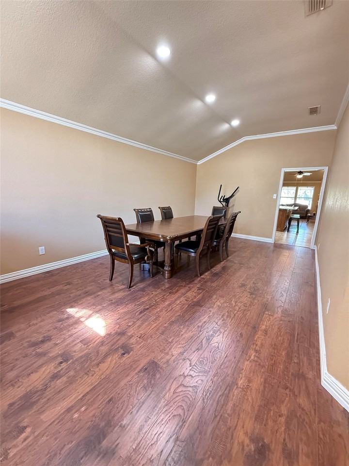 5505 Alta Verde Cir - Photo 4 of 32