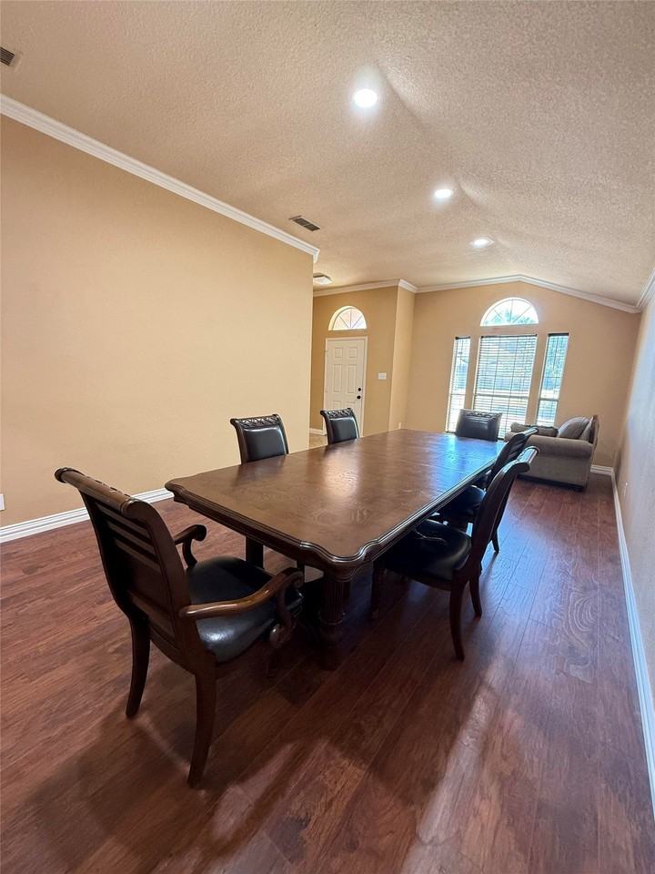 5505 Alta Verde Cir - Photo 5 of 32