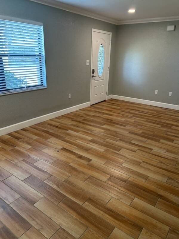 667 Claremont Ave - Photo 3 of 21