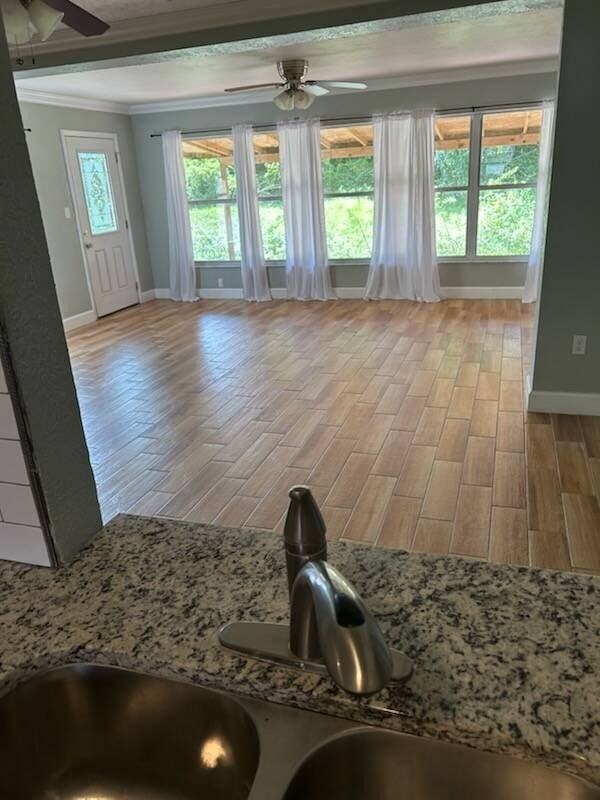 667 Claremont Ave - Photo 5 of 21