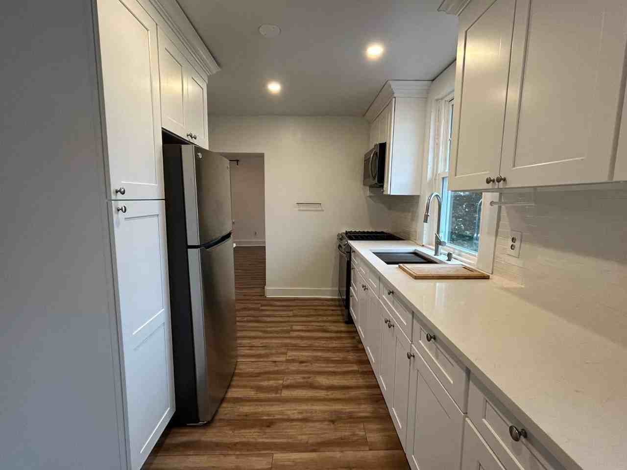 223 Fourth Ave - Photo 3 of 35