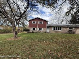 featured image of 1041 Mt Tom Rd