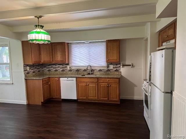 20666 Eastwood Dr - Photo 6 of 13