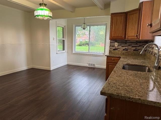 20666 Eastwood Dr - Photo 7 of 13