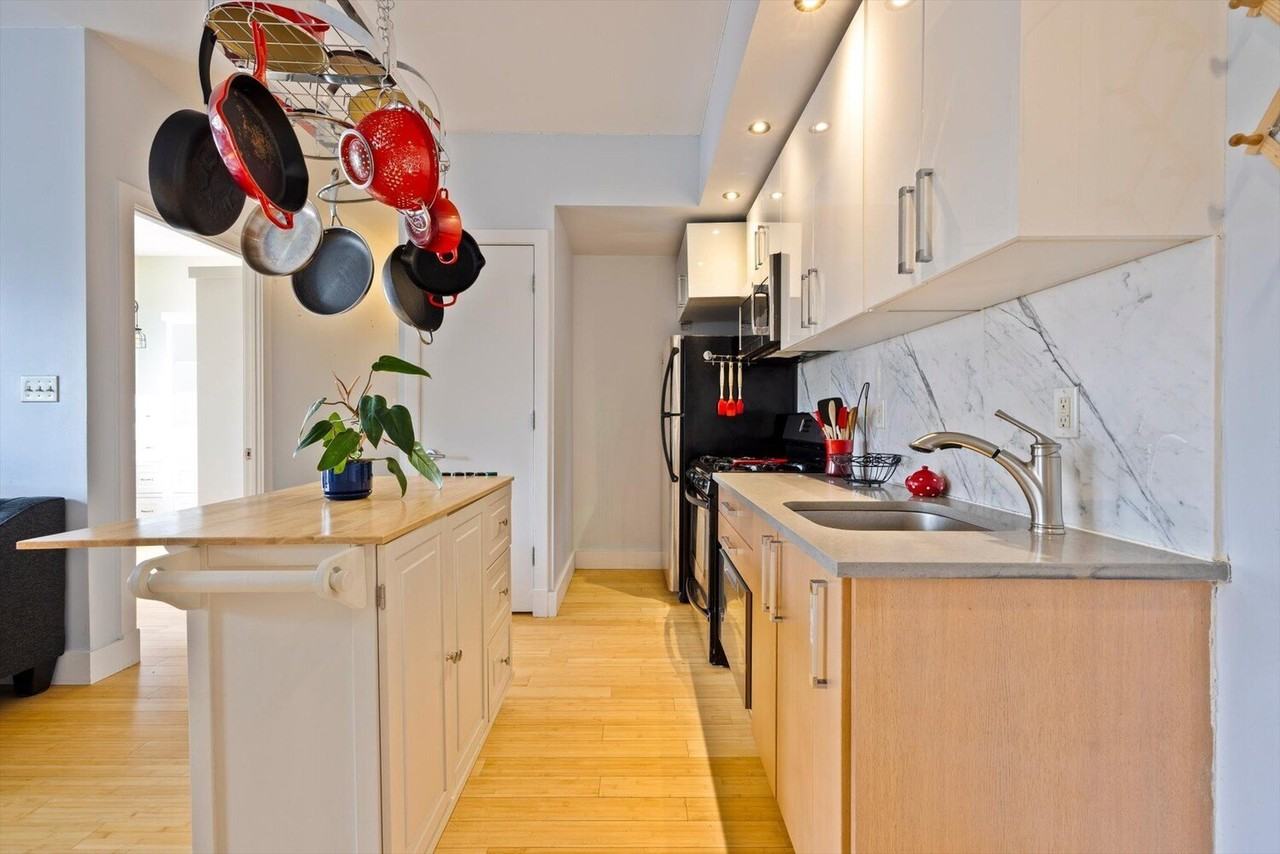 100 Maspeth Ave - Photo 4 of 10