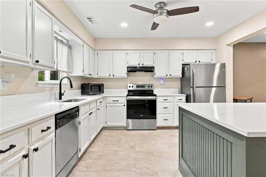 3810 Mystic Cove Ct - Photo 6 of 27