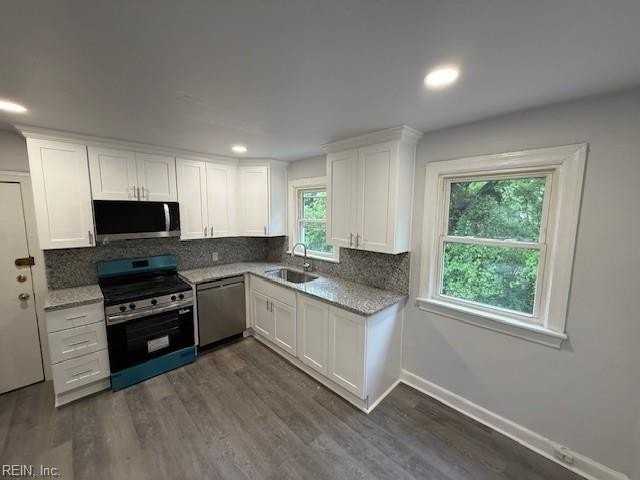 1101 Redgate Ave #4 - Photo 4 of 10