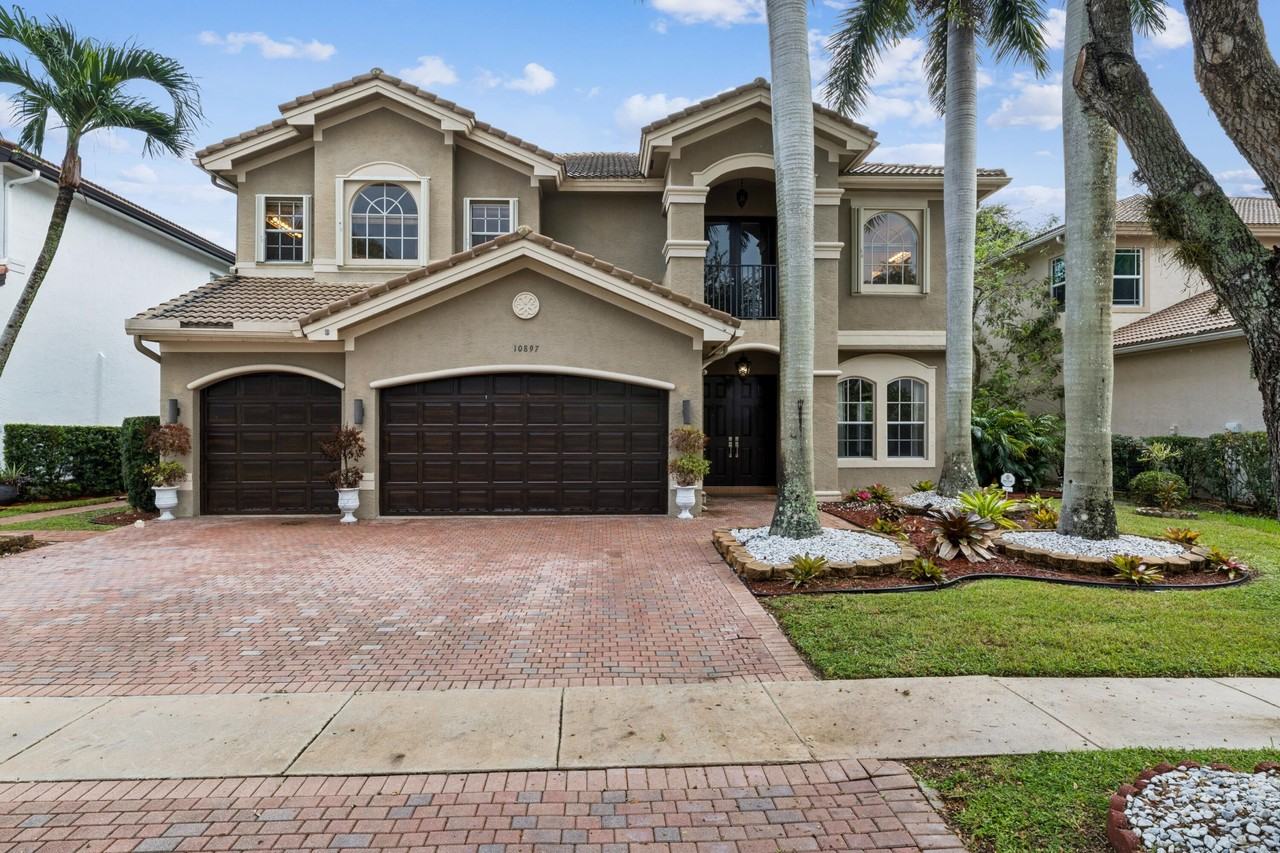 10897 Sunset Ridge Cir - Photo 3 of 50