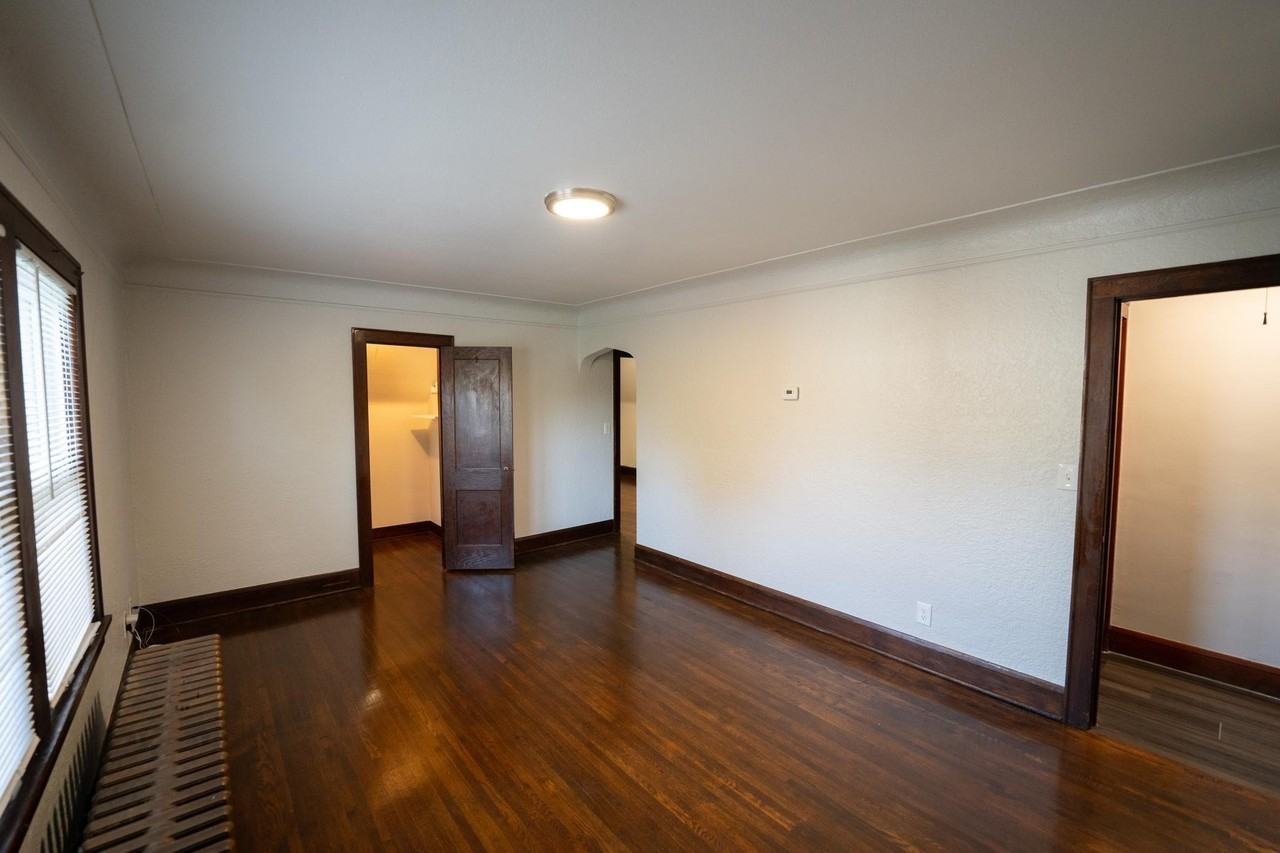 4253 James Ave N #2 - Photo 3 of 16