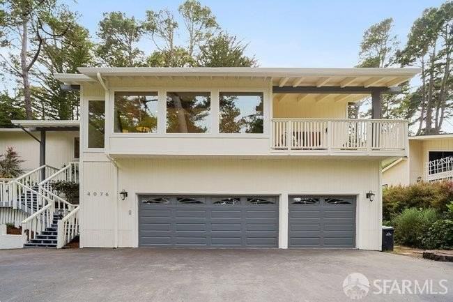 4076 Crest Rd - Photo 5 of 50