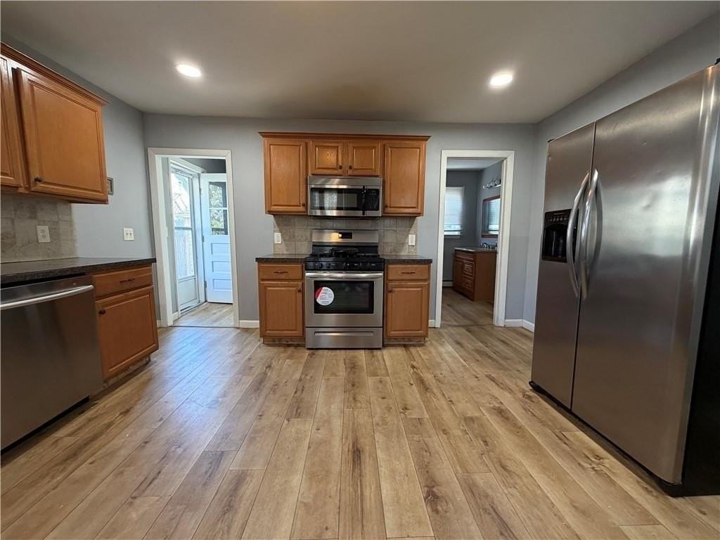 52 Union St - Photo 6 of 25
