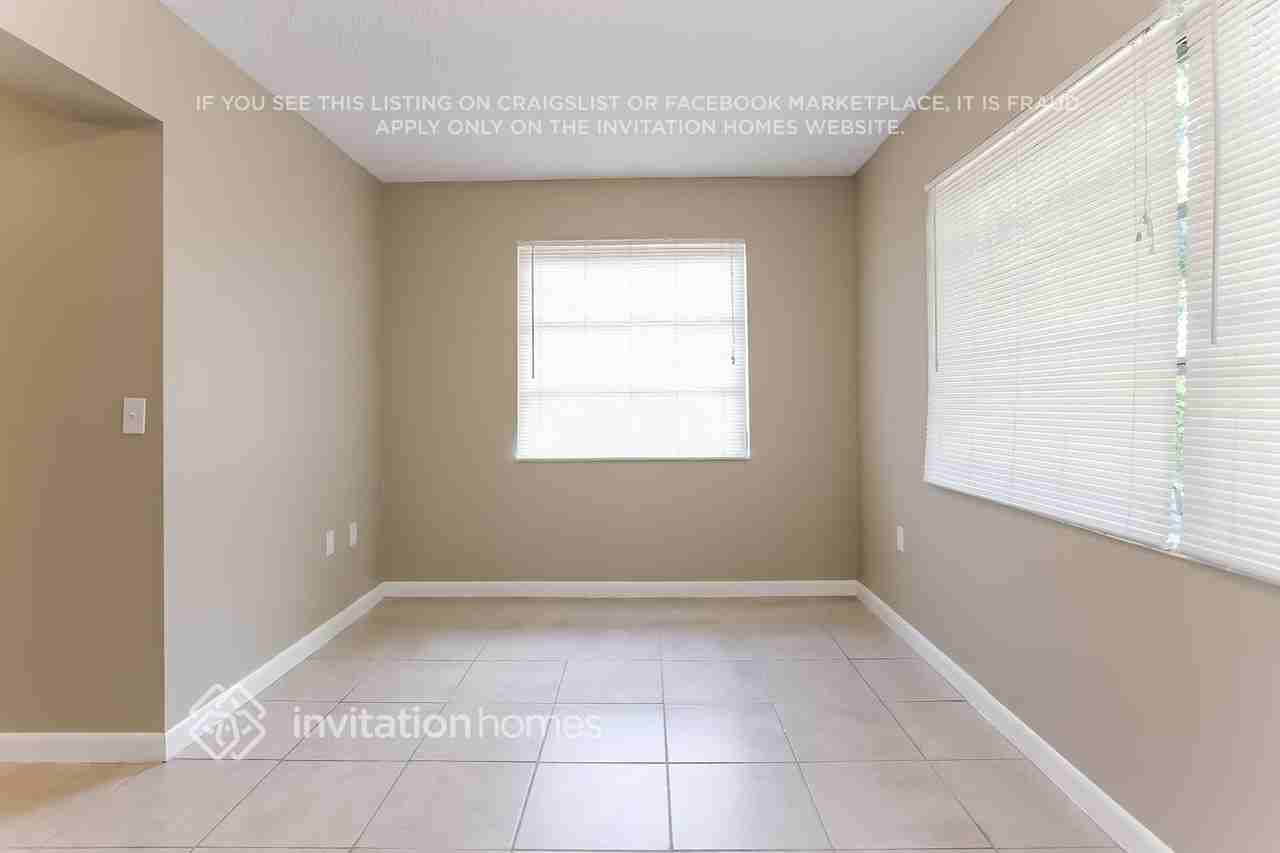 8981 Nw 25th St - Photo 6 of 13