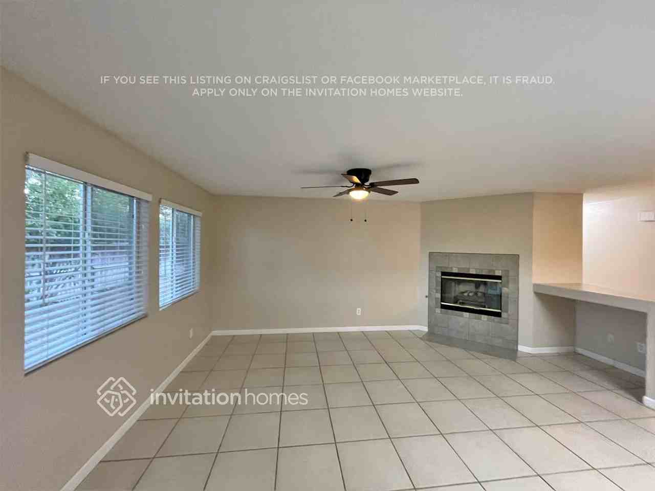 781 Hillview St - Photo 3 of 16