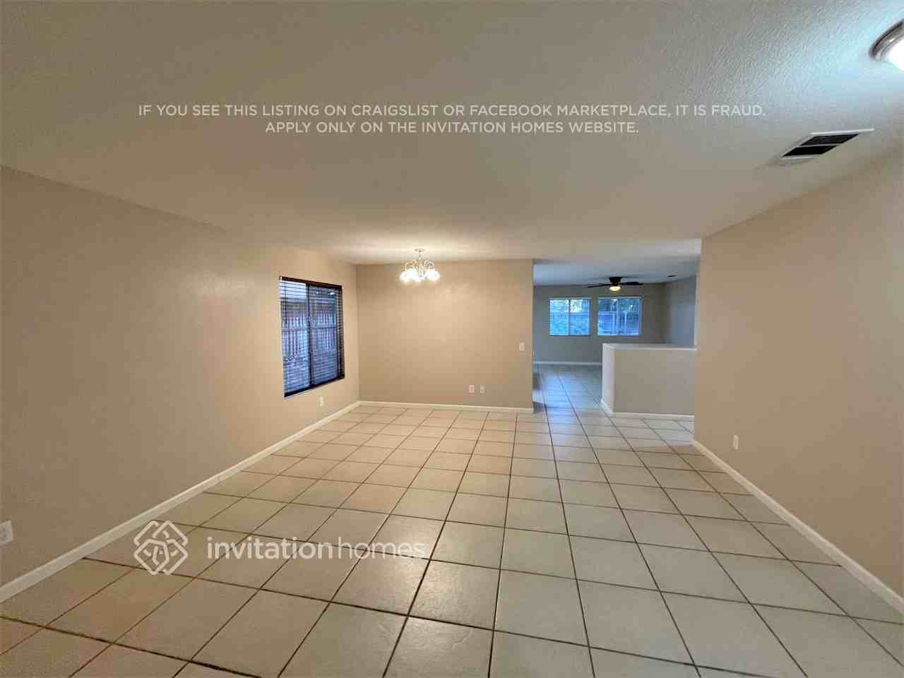 781 Hillview St - Photo 5 of 16