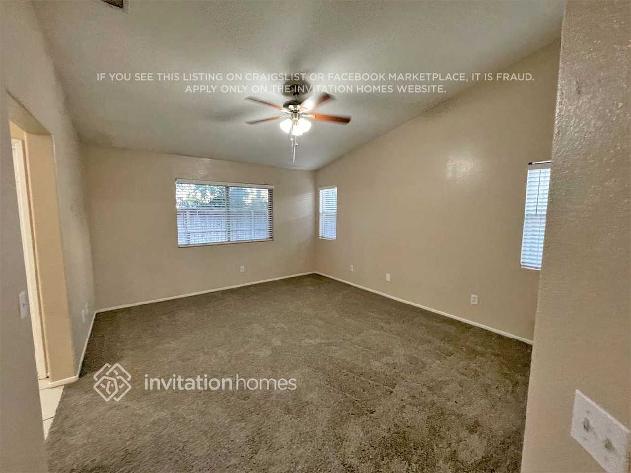 781 Hillview St - Photo 6 of 16