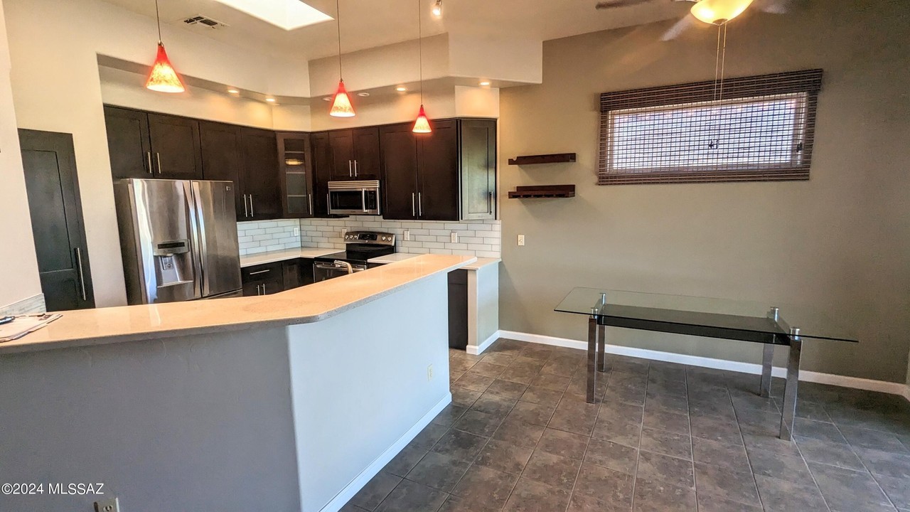 5245 N Sterling Springs Dr - Photo 5 of 14