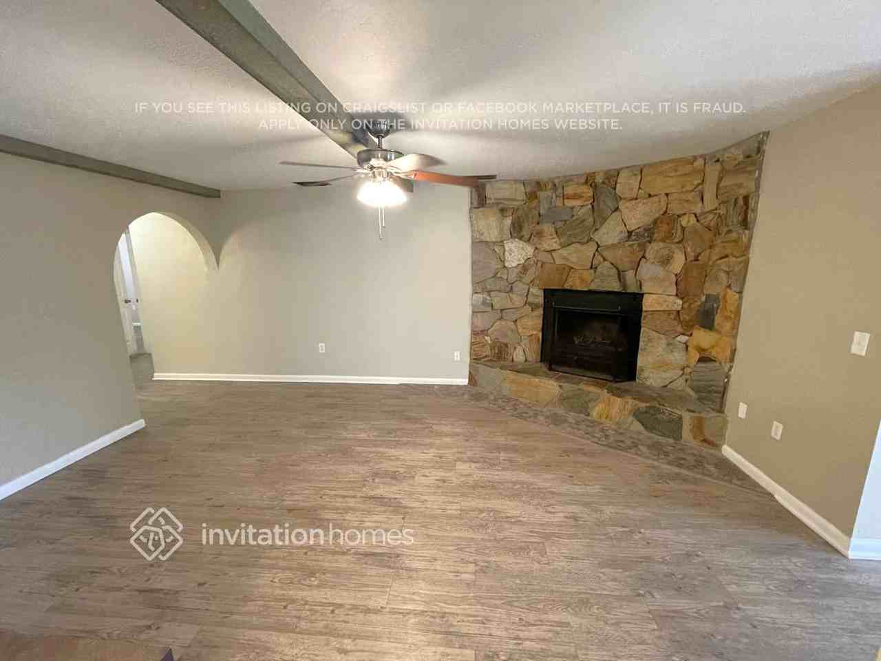 1217 Se 22nd St - Photo 4 of 25